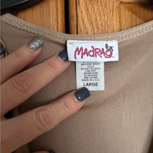 Elegant Gold Women's Top - Picture 3 of 5